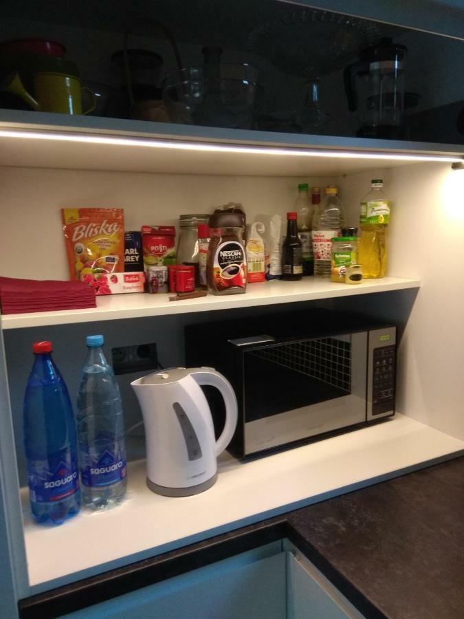 Luxury Apartment With Own Parking คอร์ซุฟ ภายนอก รูปภาพ