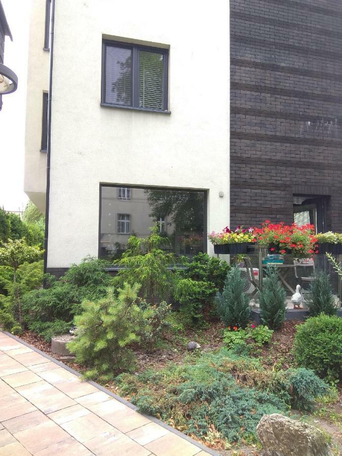 Luxury Apartment With Own Parking คอร์ซุฟ ภายนอก รูปภาพ